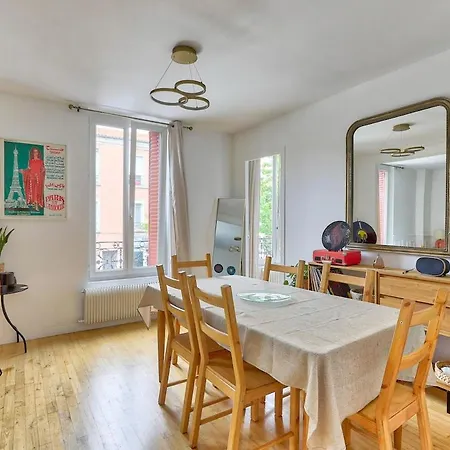 Modern And Calm 2 Bedroom T3 Paris