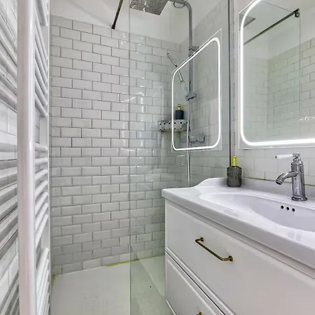 Modern And Calm 2 Bedroom T3 Апартаменты Париж